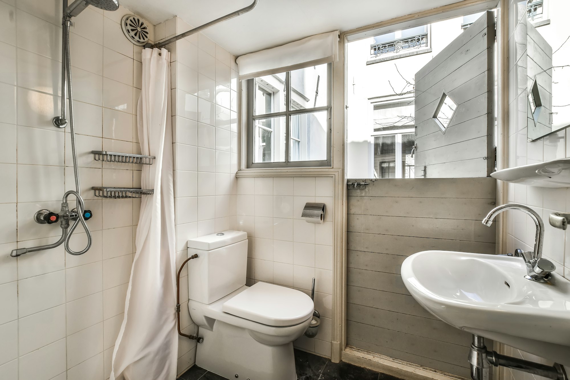 Small clean washroom